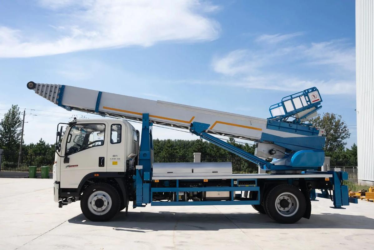 灵璧县云梯上料车租赁费用